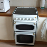Moray Coast. Holiday accommodation. Cooker at Pulteney Cottage.